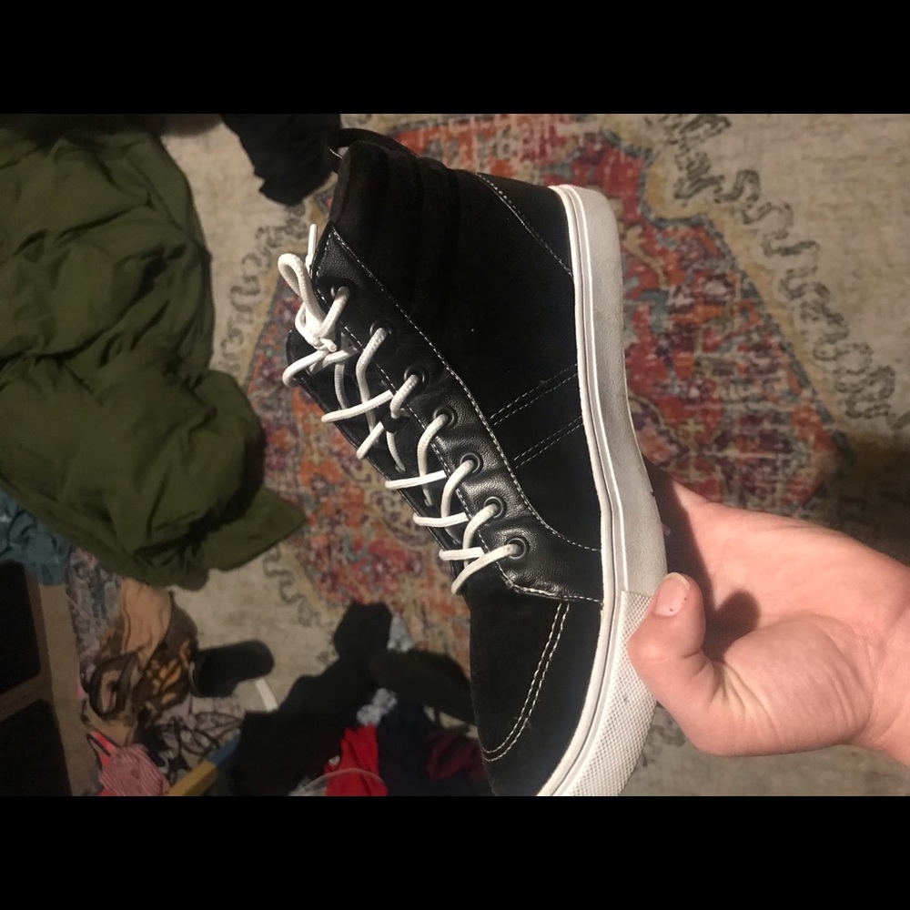Polo assn Sneakers sz 9